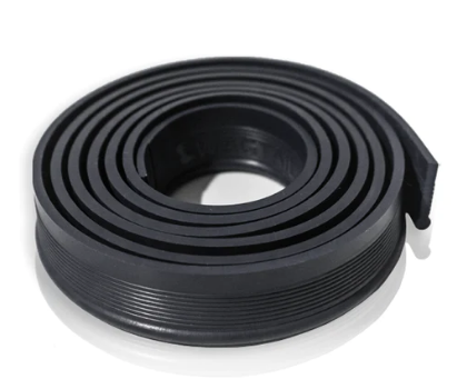 WAGTAIL BLACK RUBBER